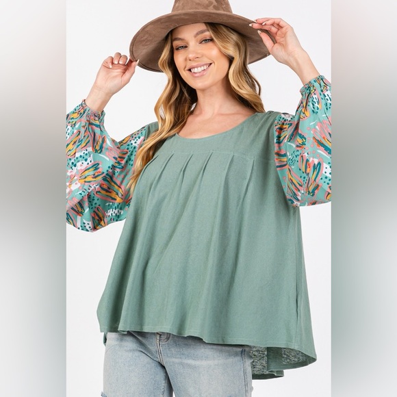 SAGE + FIG Ruched Round Neck Printed Bubble Sleeve Top - Picture 5 of 5